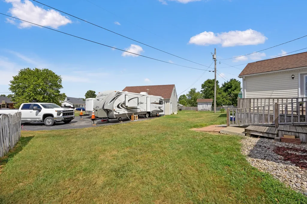 1332 Buckhorn Trail Mt Sterling KY 40353