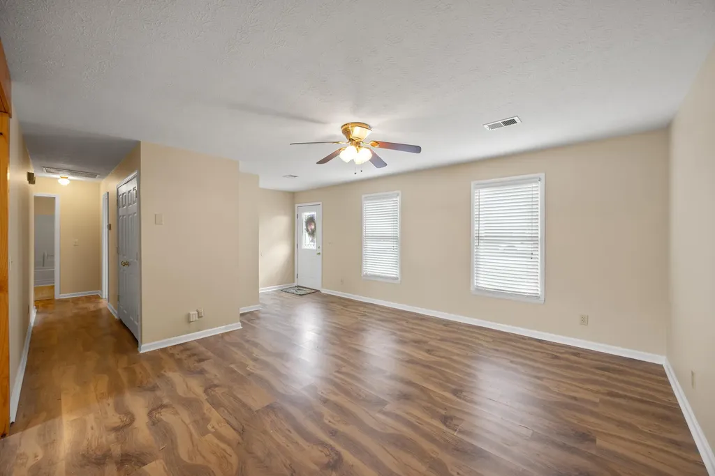 1332 Buckhorn Trail Mt Sterling KY 40353