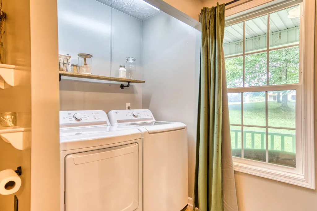 529 Cliffside Drive Russell Springs KY 42642