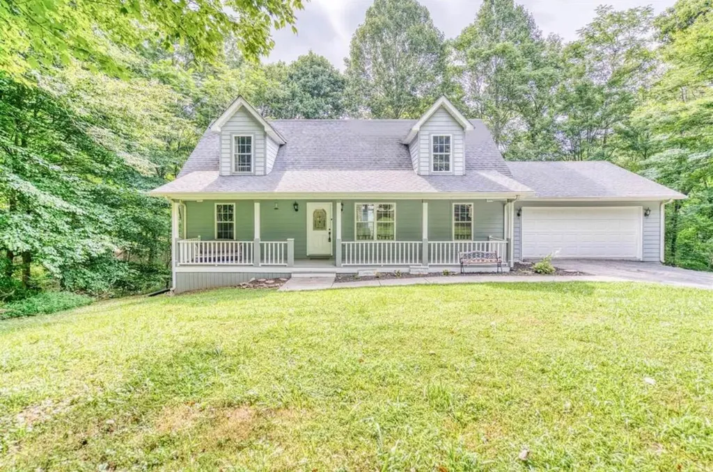 529 Cliffside Drive Russell Springs KY 42642