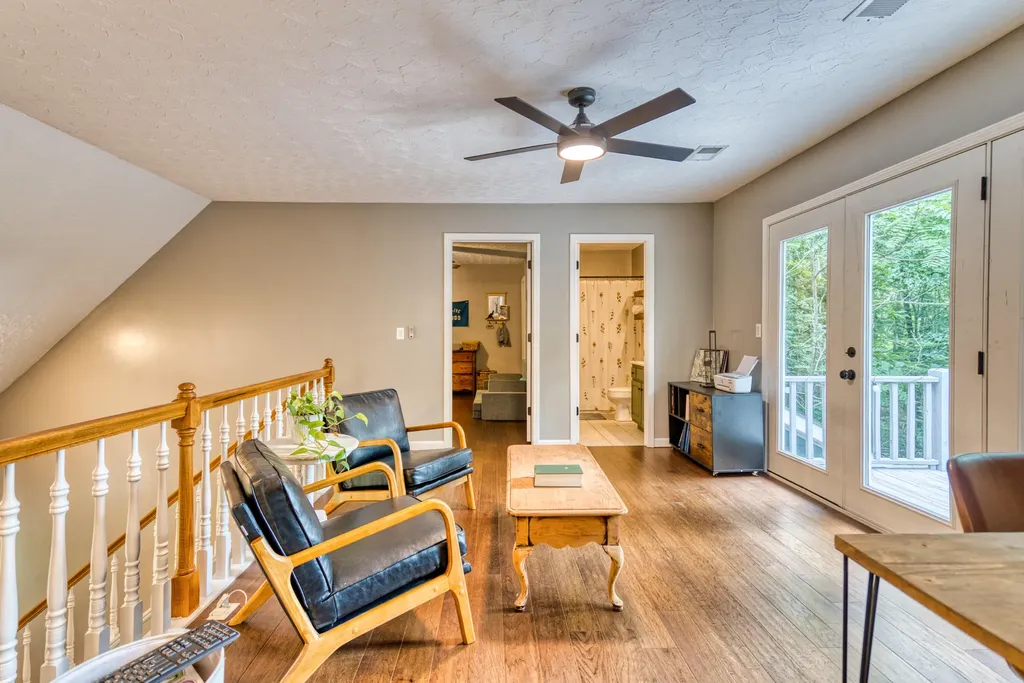 529 Cliffside Drive Russell Springs KY 42642