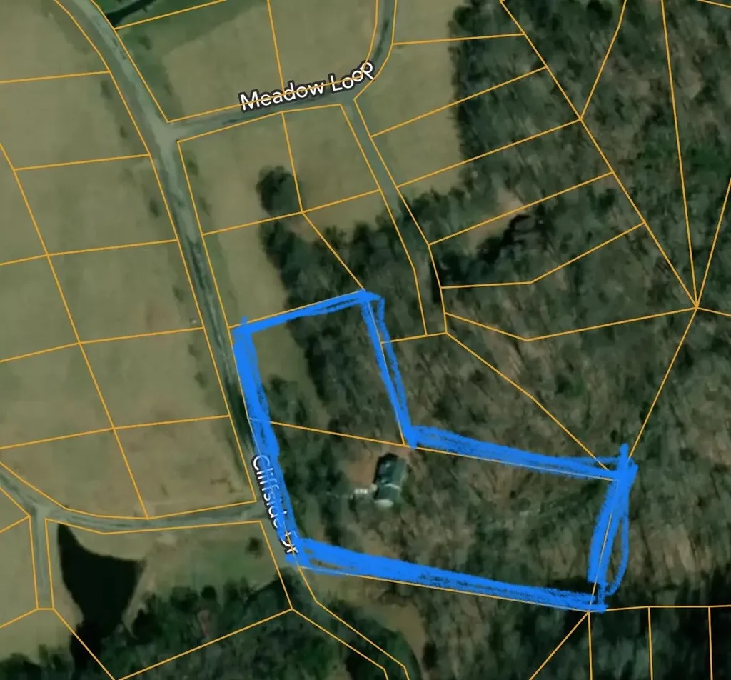 529 Cliffside Drive Russell Springs KY 42642