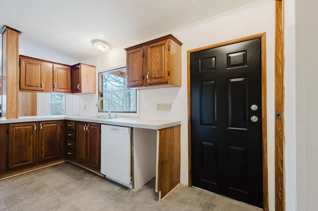 430 Apache Drive Paint Lick KY 40461