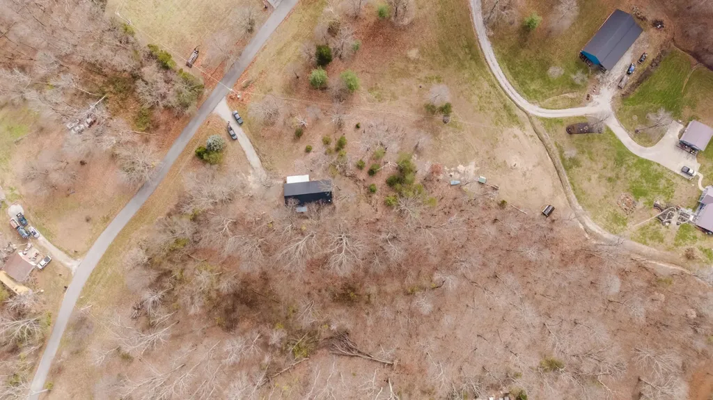 430 Apache Drive Paint Lick KY 40461
