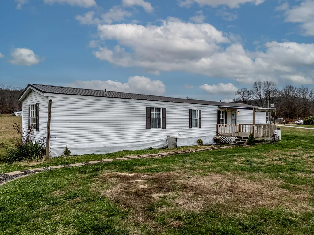 111 Julie Lane Salt Lick KY 40371