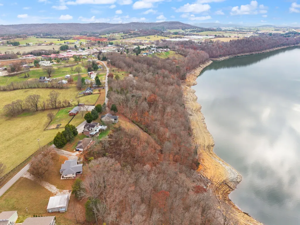 275 Old Waitsboro Road Bronston KY 42518