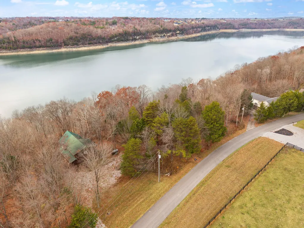 275 Old Waitsboro Road Bronston KY 42518