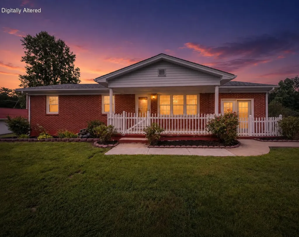 40 Edwards Road Irvine KY 40336
