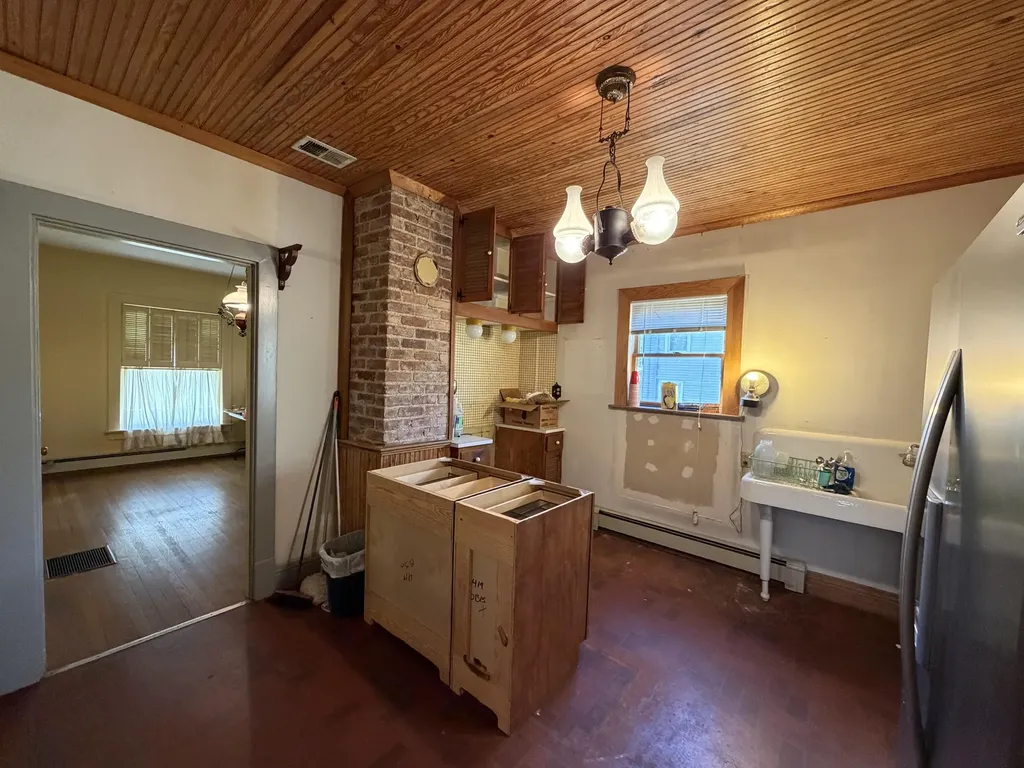1613 Versailles Road Lexington KY 40504