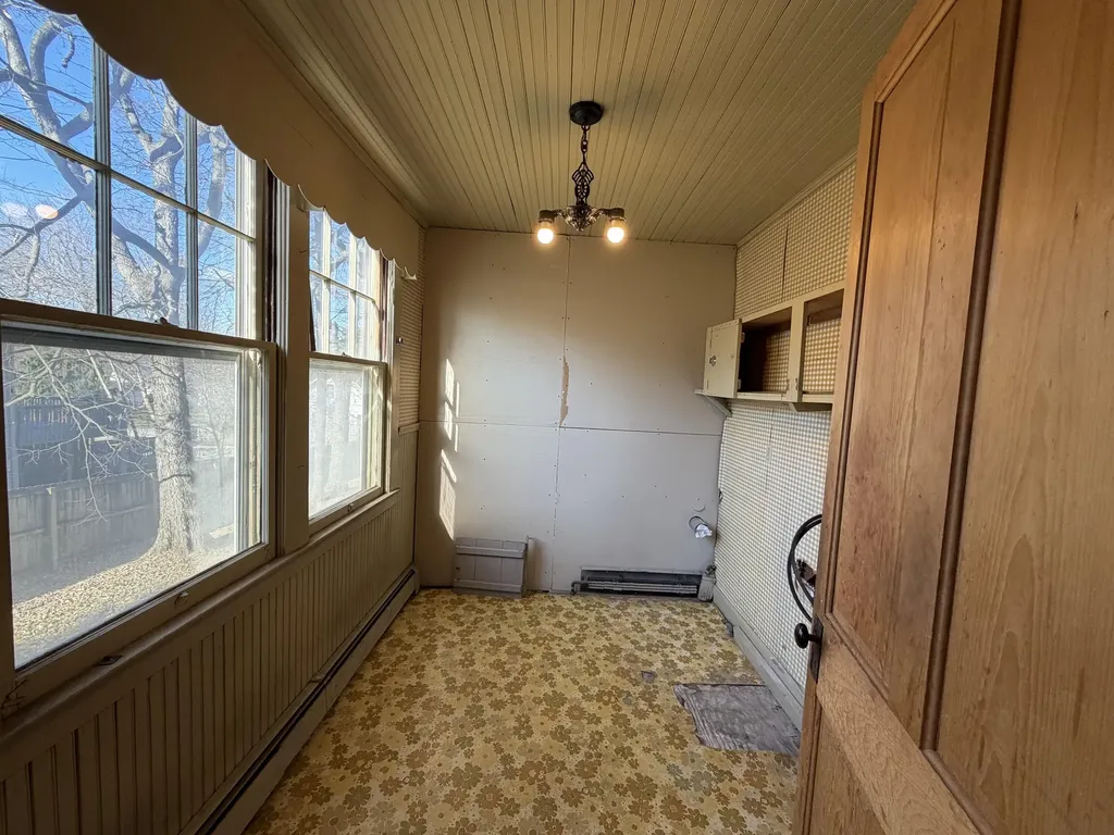 1613 Versailles Road Lexington KY 40504
