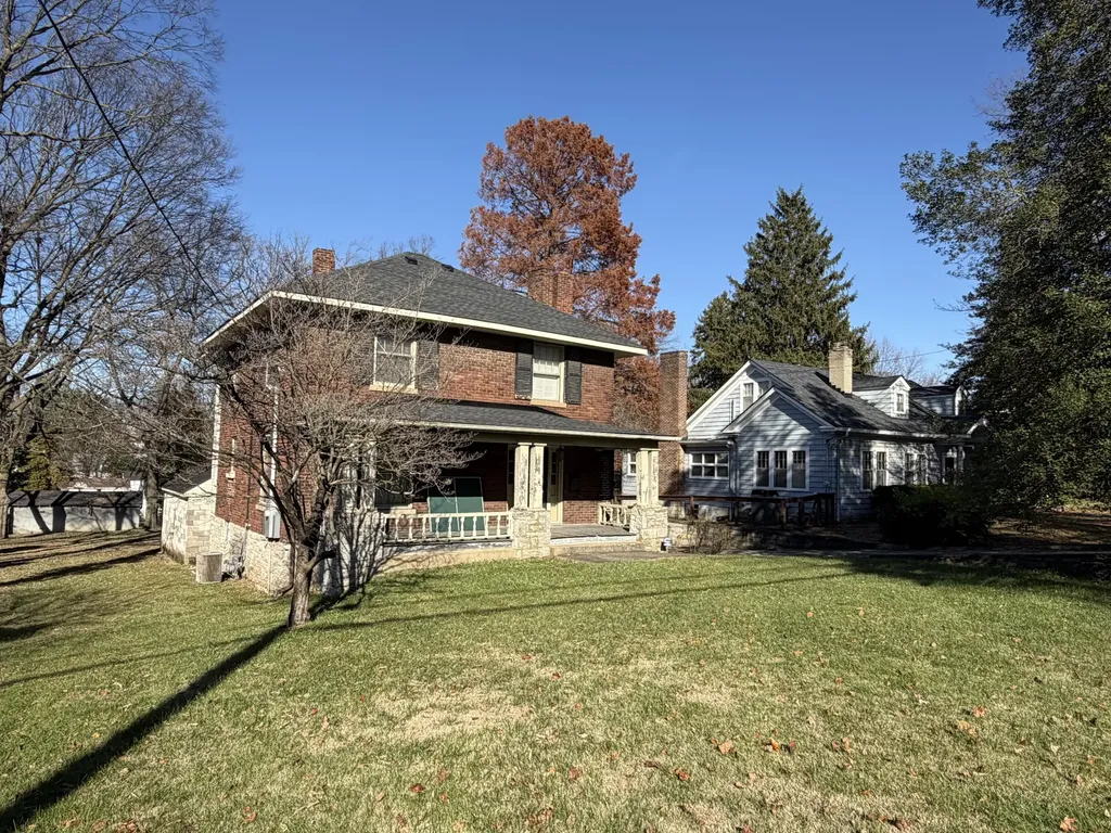 1613 Versailles Road Lexington KY 40504