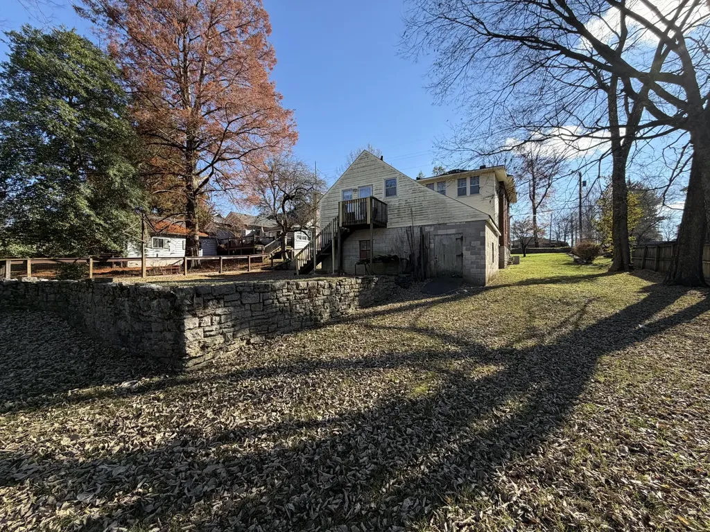 1613 Versailles Road Lexington KY 40504