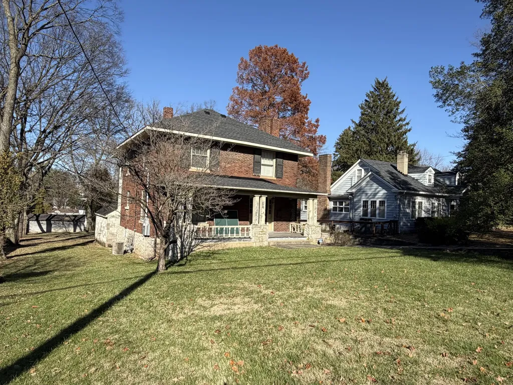 1613 Versailles Road Lexington KY 40504
