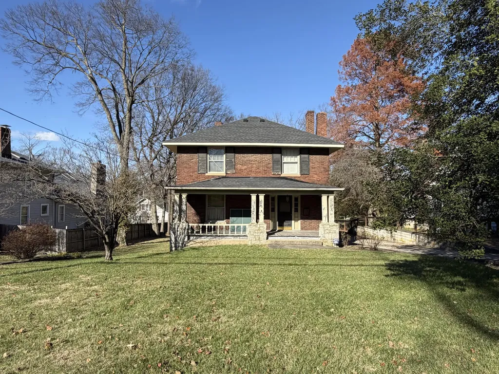 1613 Versailles Road Lexington KY 40504