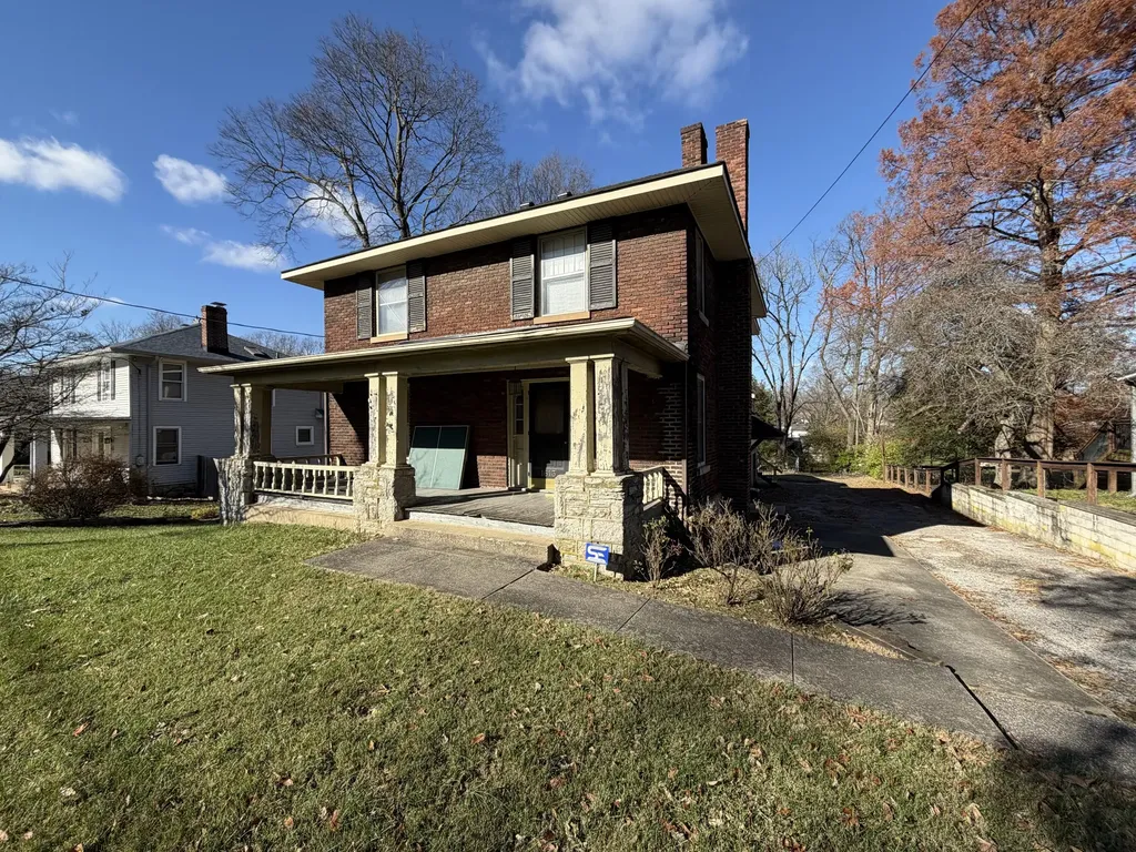 1613 Versailles Road Lexington KY 40504