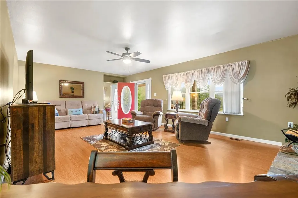 5318 Ky-1304 Hinkle KY 40953