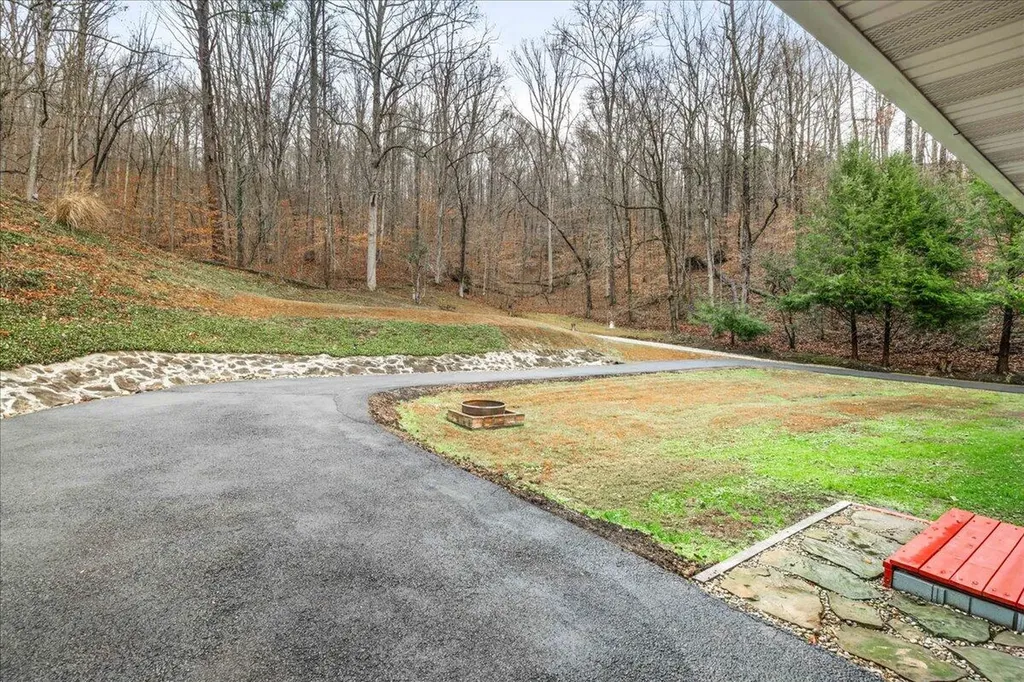 5318 Ky-1304 Hinkle KY 40953