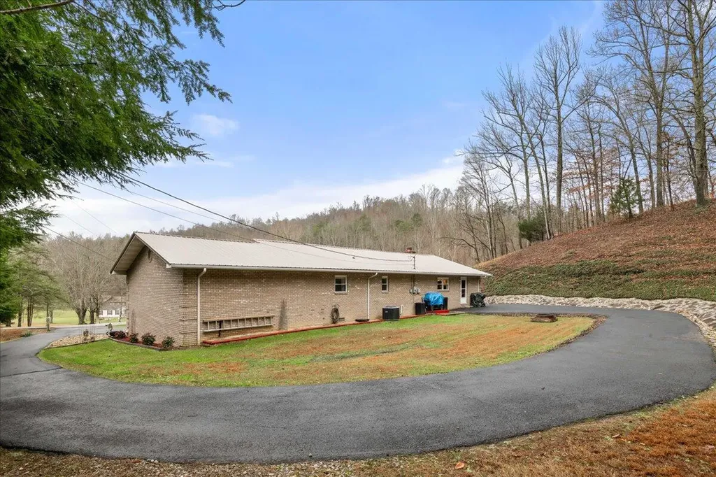 5318 Ky-1304 Hinkle KY 40953