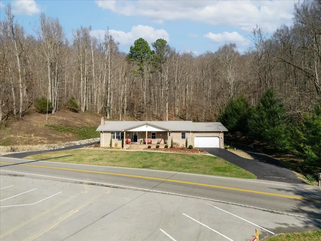 5318 Ky-1304 Hinkle KY 40953