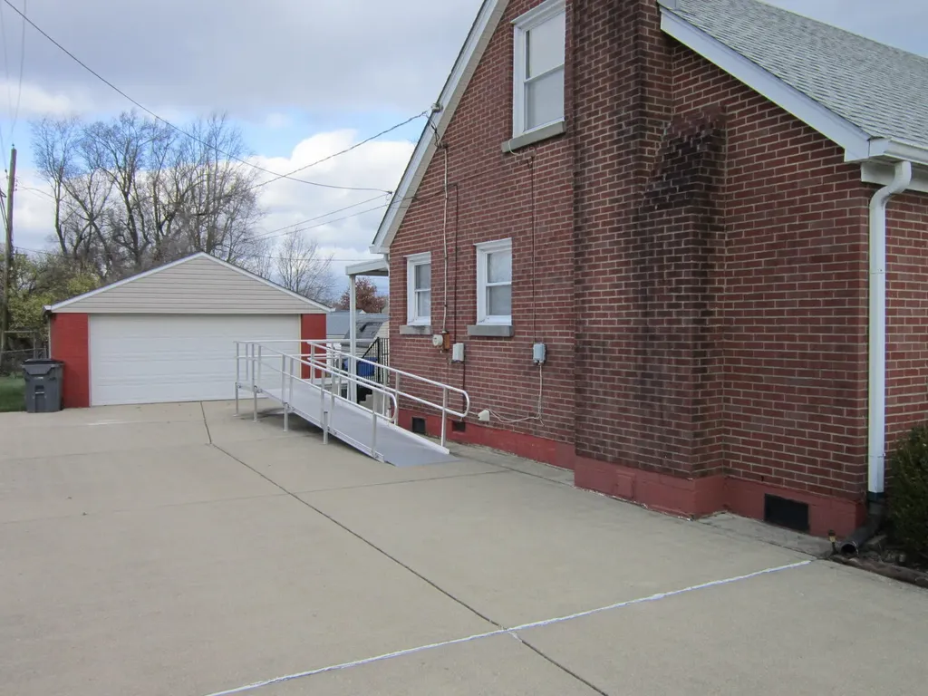 1841 Wayland Drive Lexington KY 40505