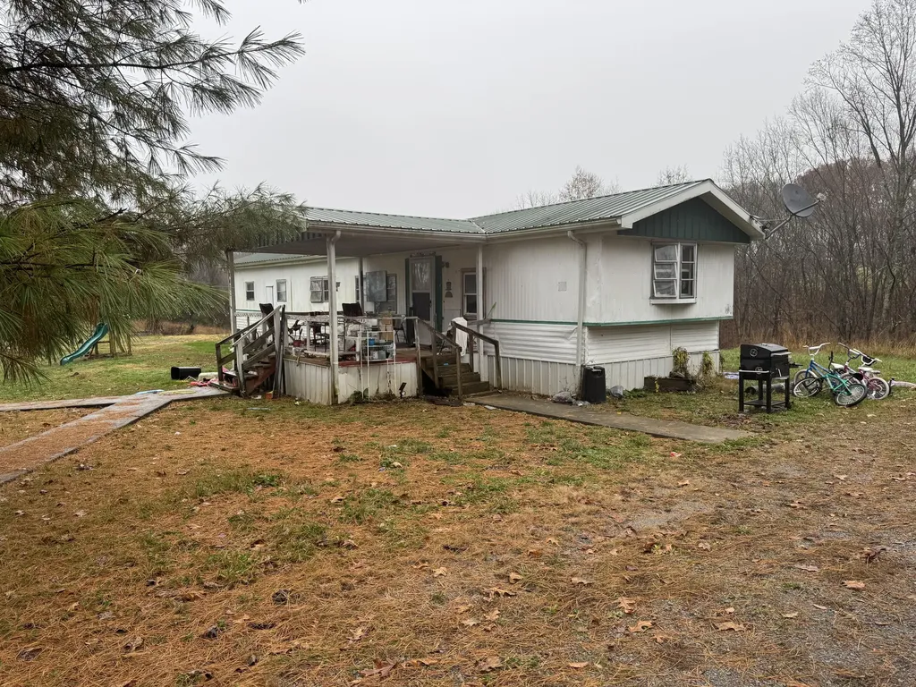 141 Allen Cemetery Road Knifley KY 42753