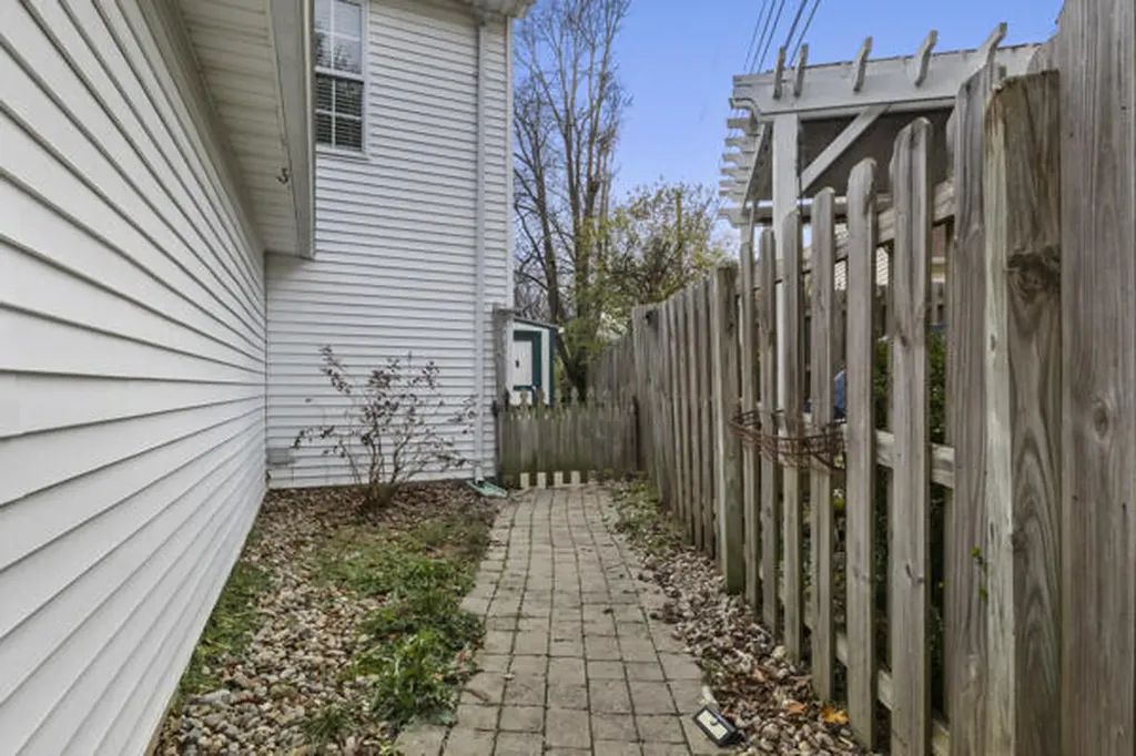 3905 Kilgary Circle Lexington KY 40515