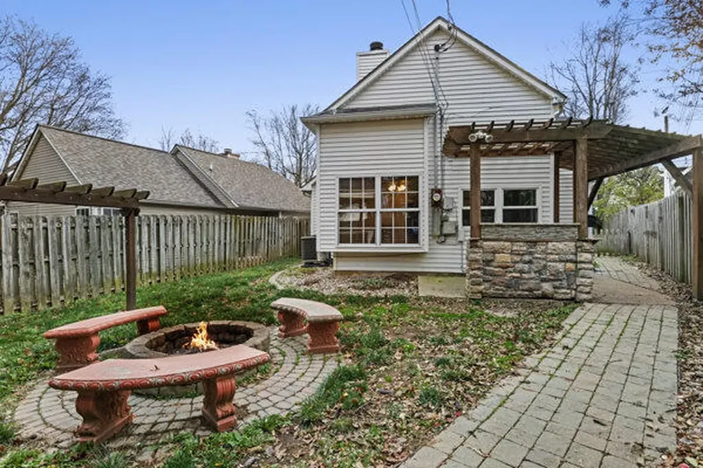 3905 Kilgary Circle Lexington KY 40515