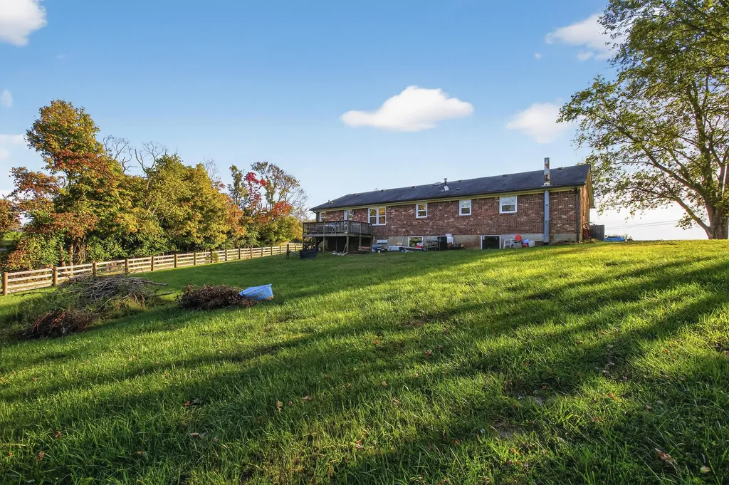 445 Ashley Camp Road Harrodsburg KY 40330