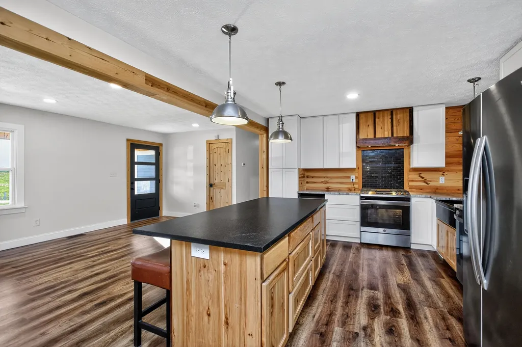 445 Ashley Camp Road Harrodsburg KY 40330