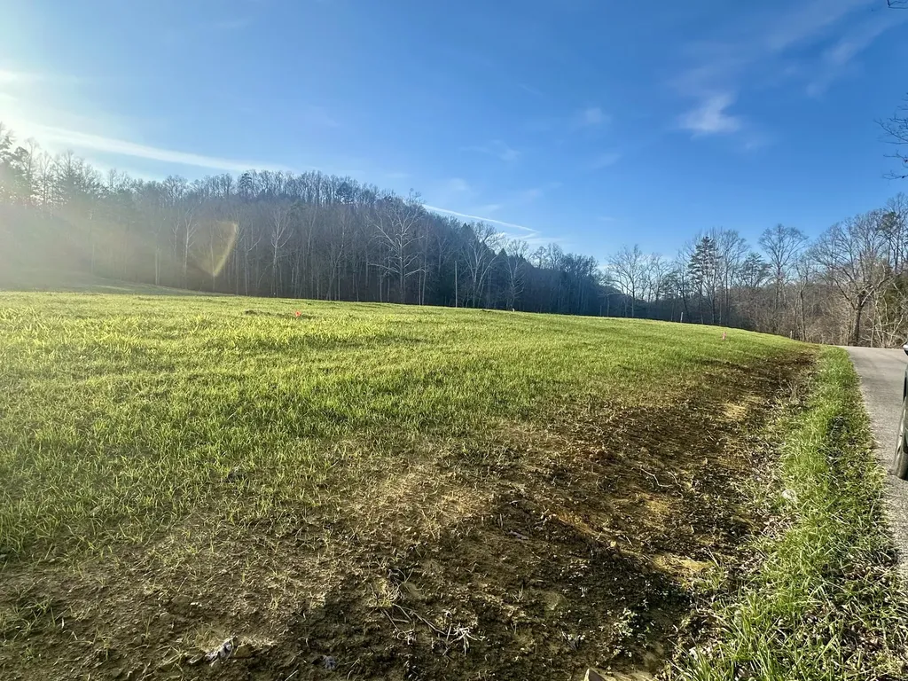 Lot 9 Hensley Road East Bernstadt KY 40729