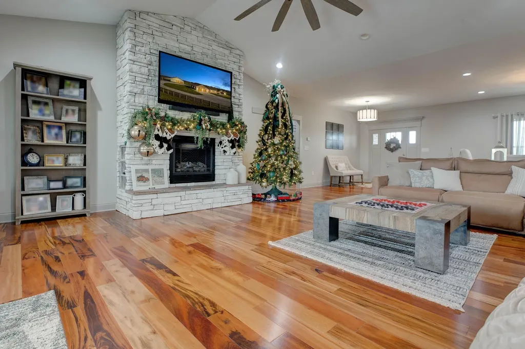 351 Benton Road Mt Sterling KY 40353