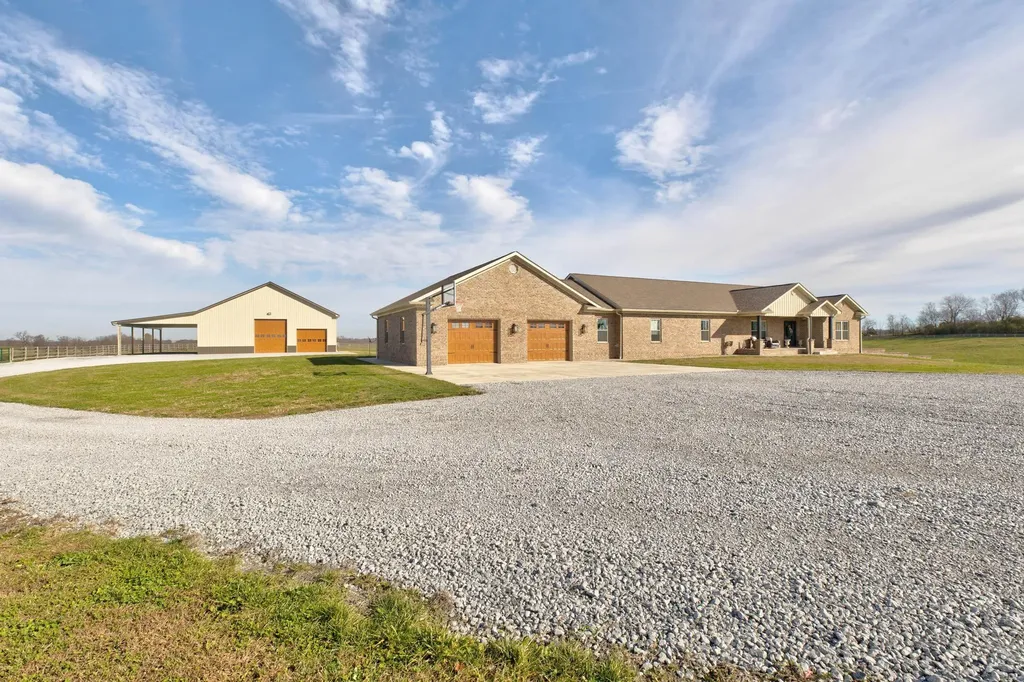 351 Benton Road Mt Sterling KY 40353