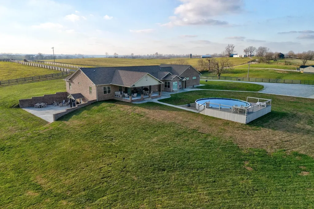 351 Benton Road Mt Sterling KY 40353
