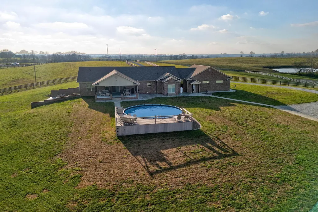 351 Benton Road Mt Sterling KY 40353