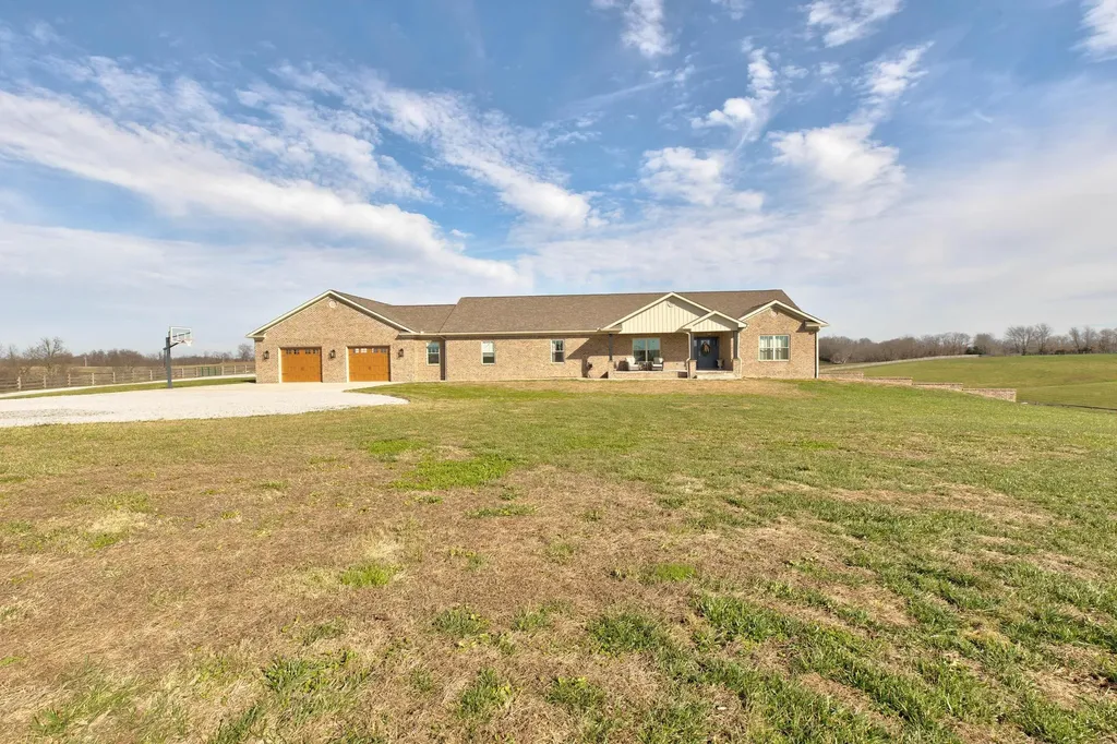 351 Benton Road Mt Sterling KY 40353