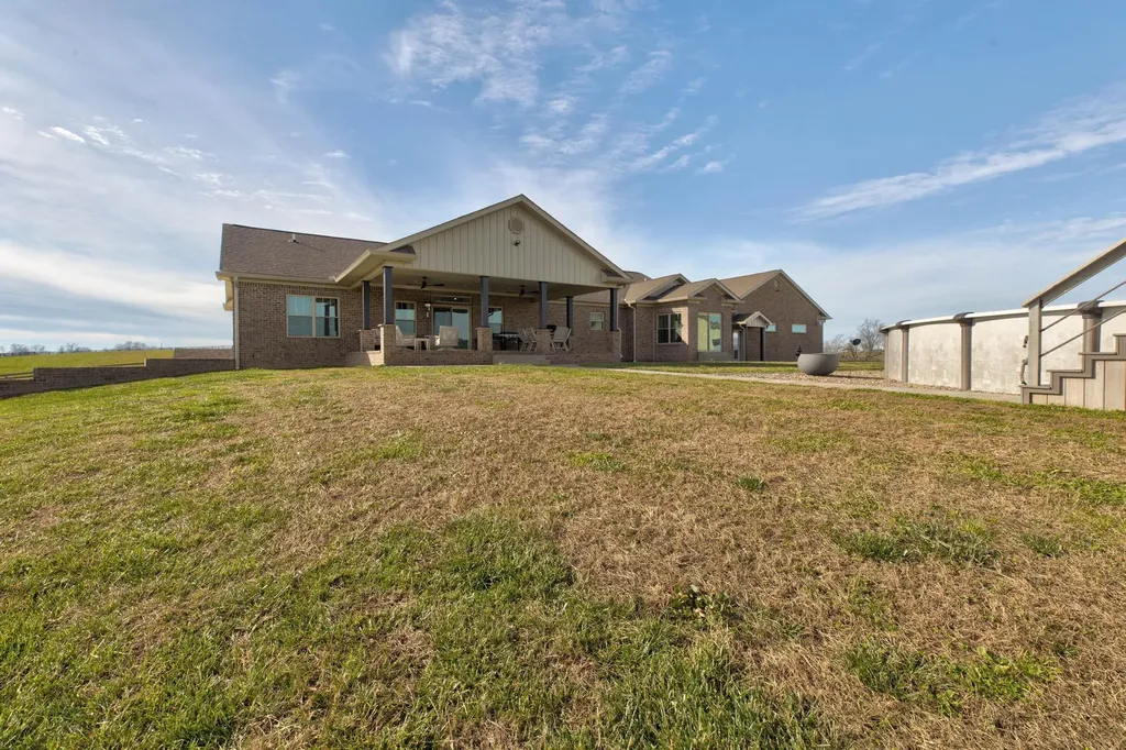 351 Benton Road Mt Sterling KY 40353