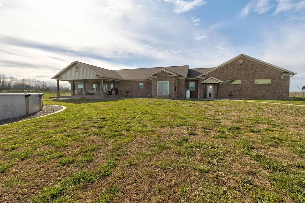 351 Benton Road Mt Sterling KY 40353