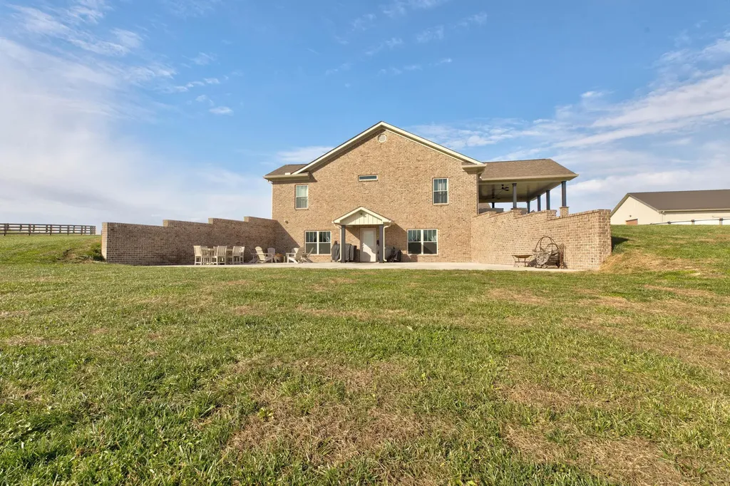 351 Benton Road Mt Sterling KY 40353