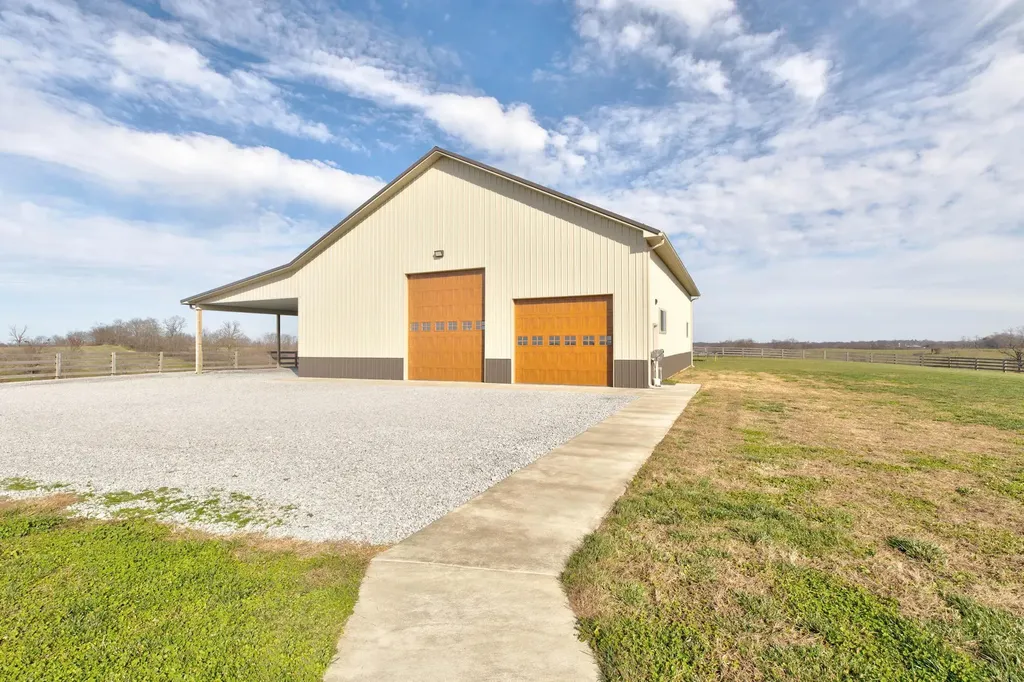 351 Benton Road Mt Sterling KY 40353