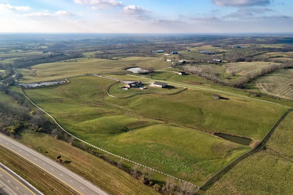 351 Benton Road Mt Sterling KY 40353