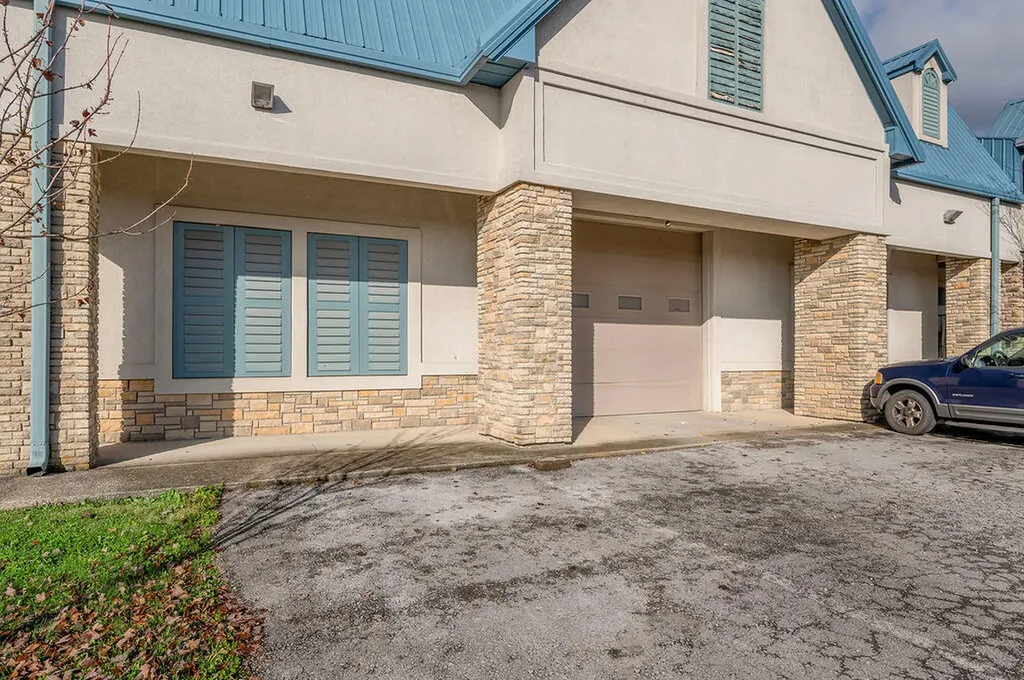 107-109 Means Drive Nicholasville KY 40356