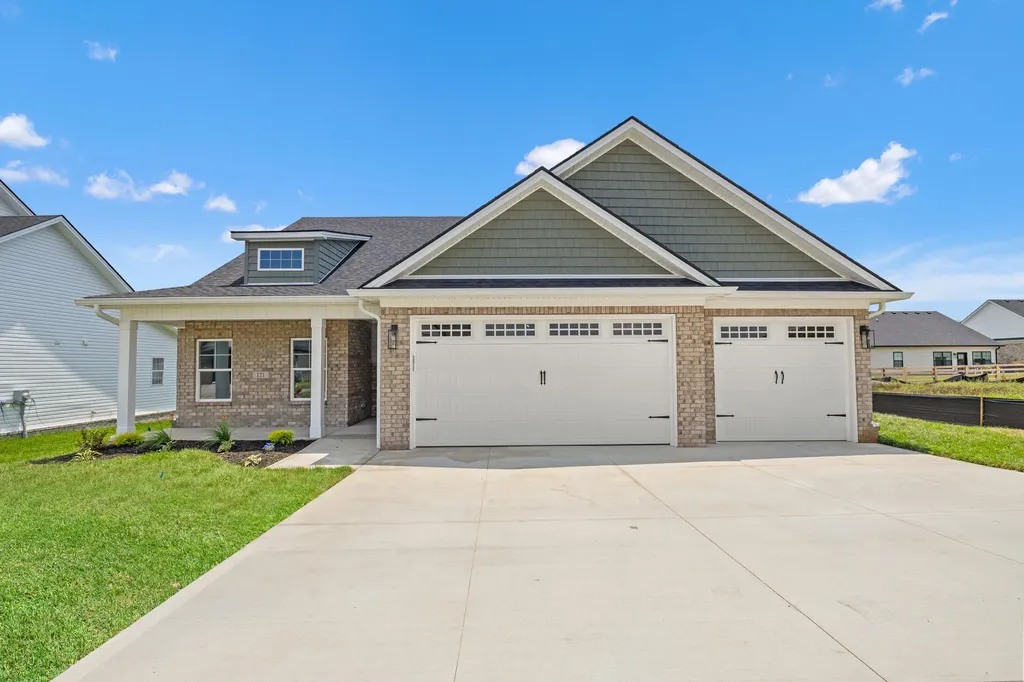 121 Farmers Bluff Nicholasville KY 40356
