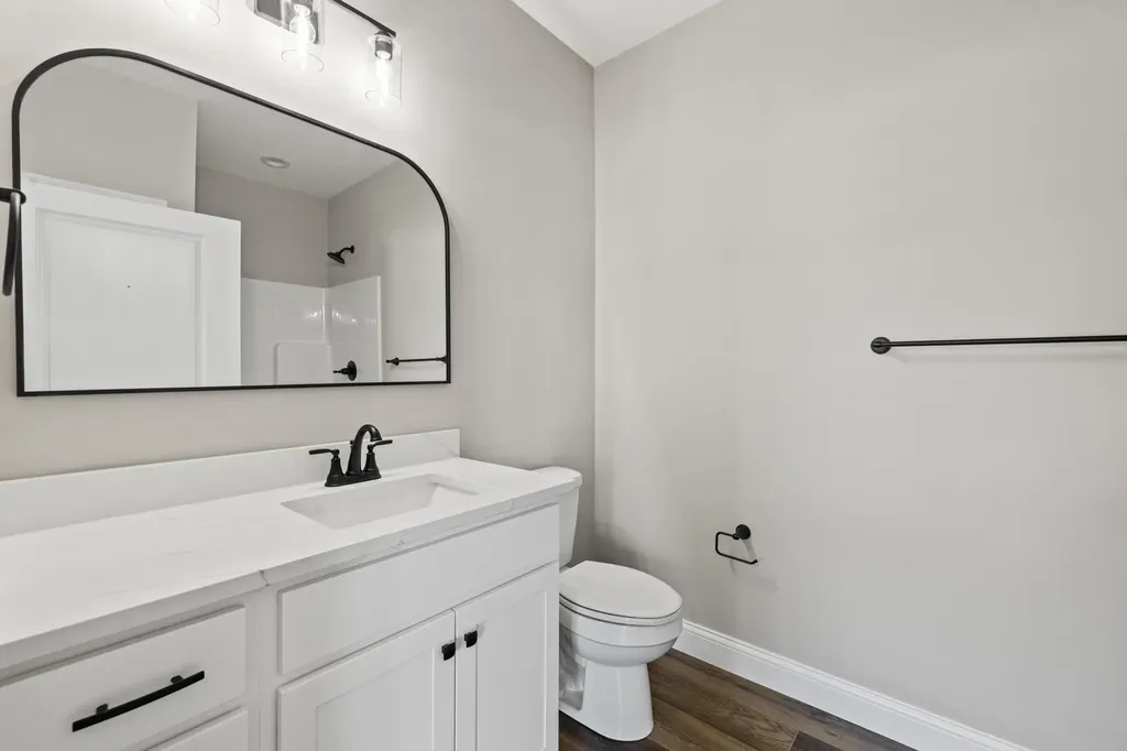 121 Farmers Bluff Nicholasville KY 40356