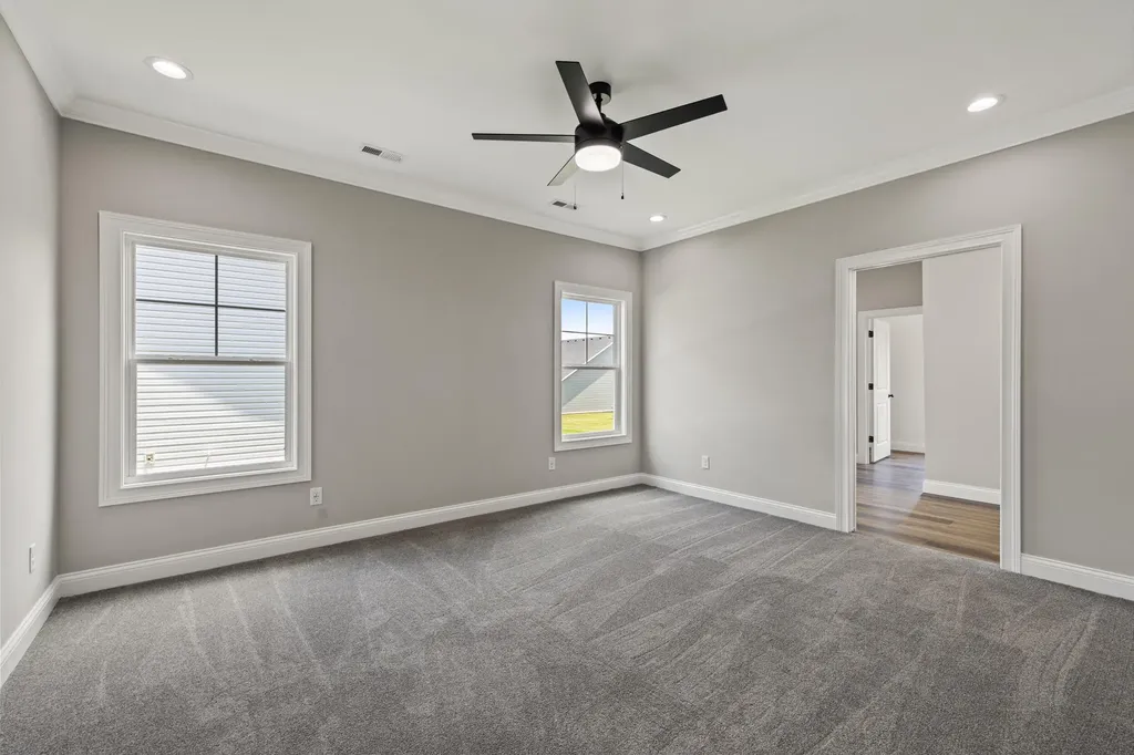 121 Farmers Bluff Nicholasville KY 40356