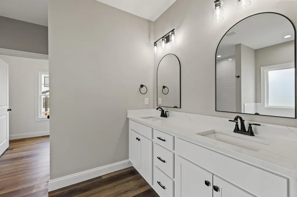 121 Farmers Bluff Nicholasville KY 40356