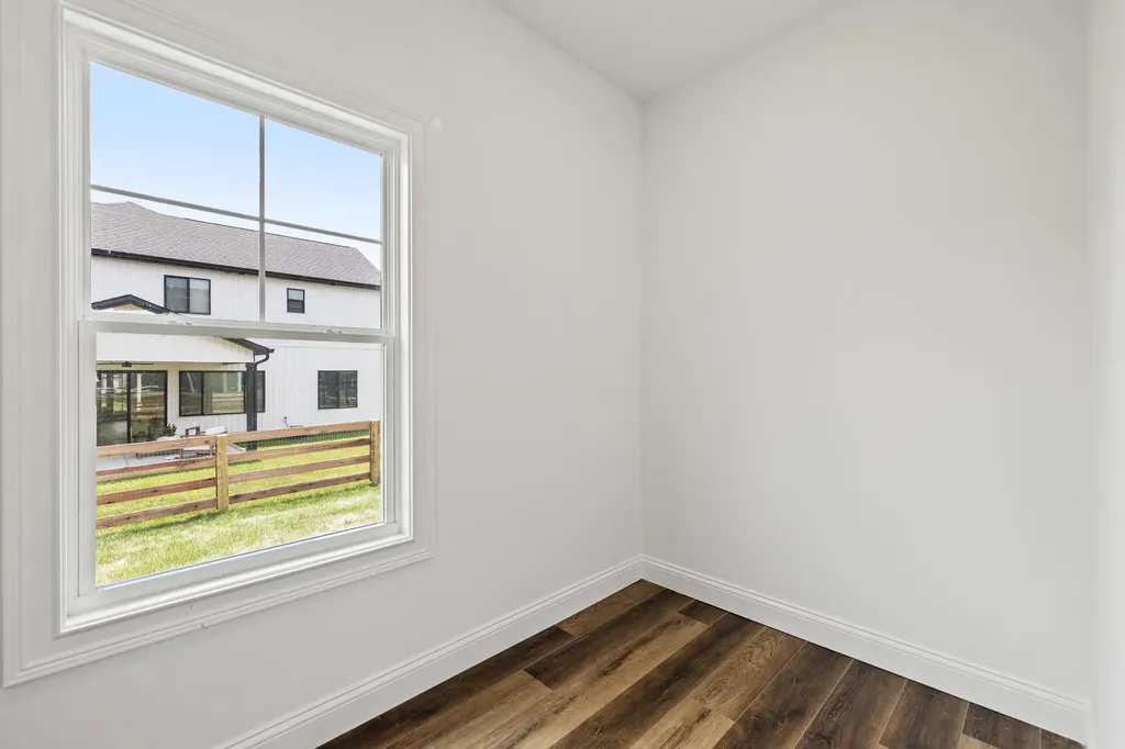 121 Farmers Bluff Nicholasville KY 40356