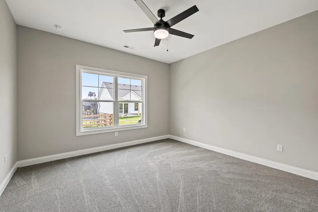 121 Farmers Bluff Nicholasville KY 40356