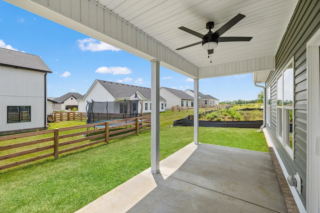 121 Farmers Bluff Nicholasville KY 40356