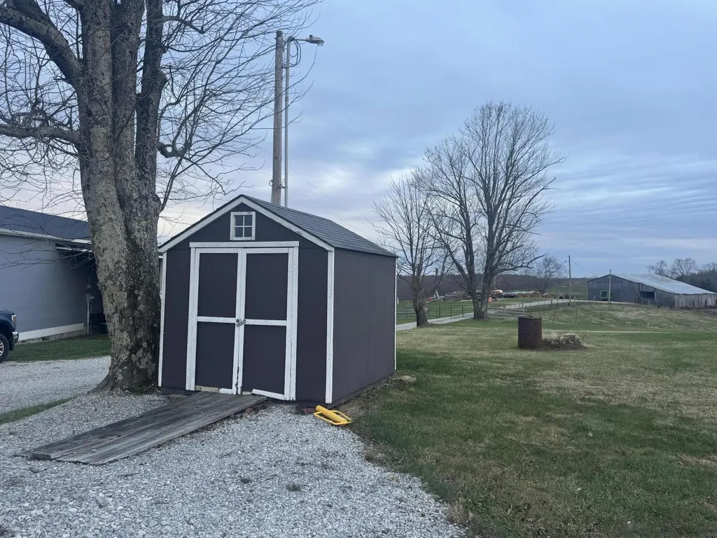 4264 Kentucky Highway 501 Kings Mountain KY 40442