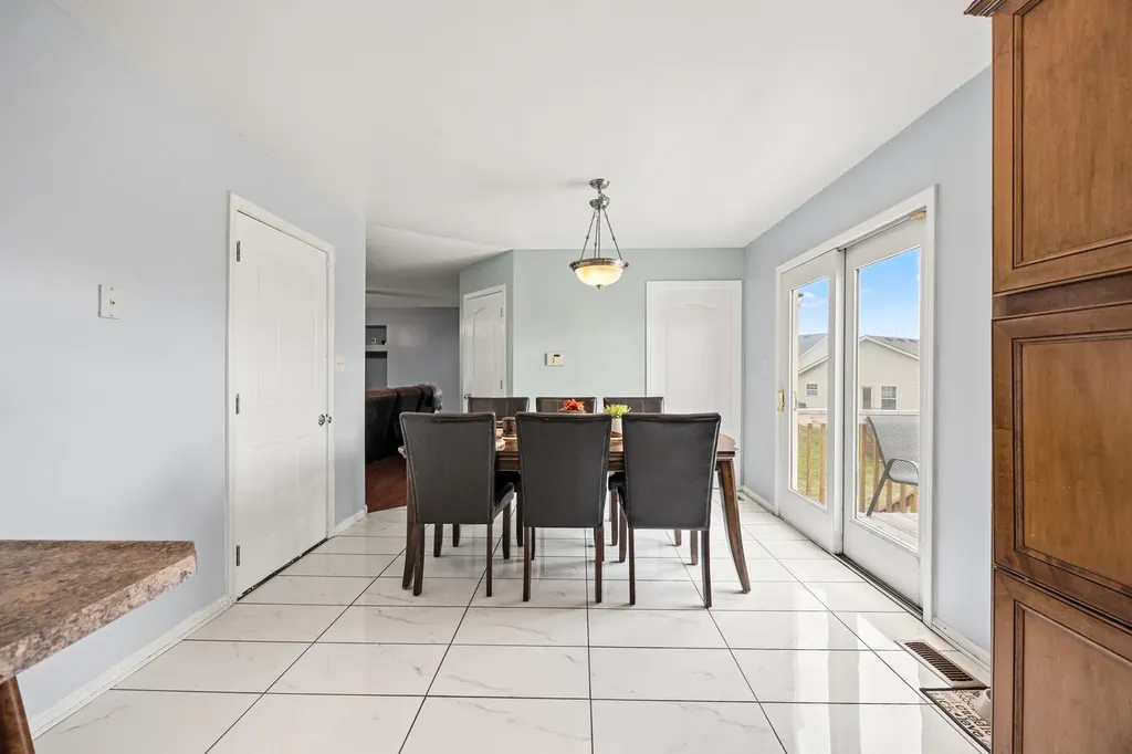 212 New River Court Lexington KY 40511